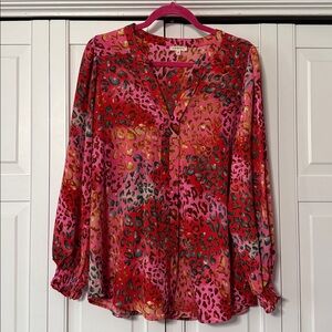 JODIFL Vibrant Leopard Print Blouse